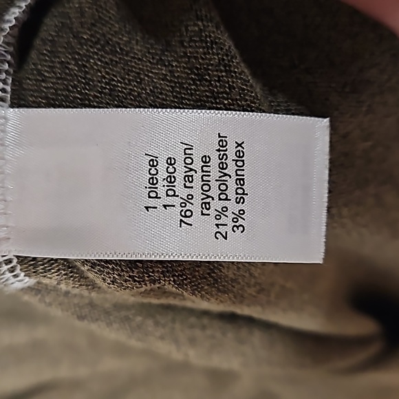 Maurices cut out neck color block top - Picture 4 of 6